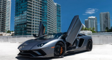 Lamborghini Aventador SV Roadster